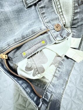 Lucky Brand LUCKY BRAND
BLUE JEANS AMERICA  Straight leg Med wash Denin Jeans